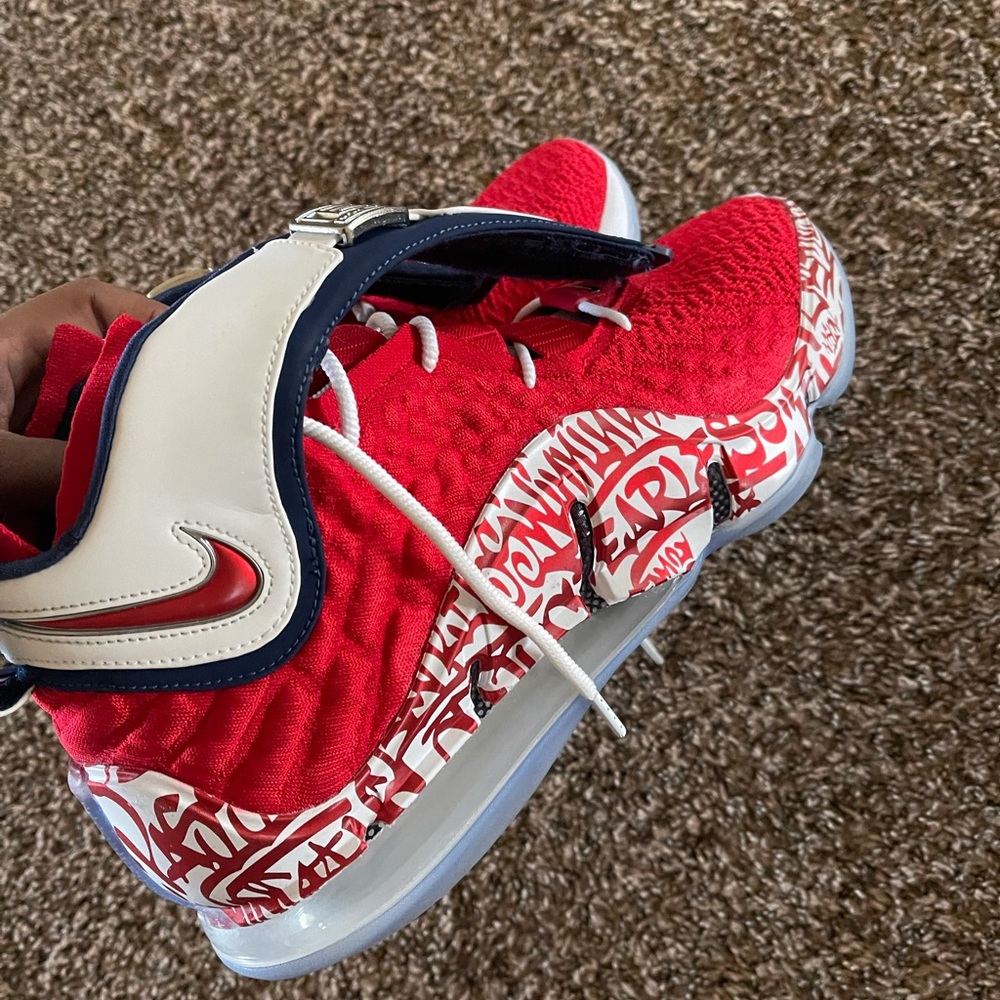 LeBron 17 graffiti